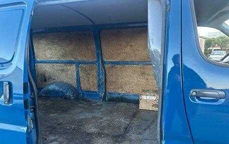 Toyota HiAce, 2003 год, 500 000 рублей, 20 фотография