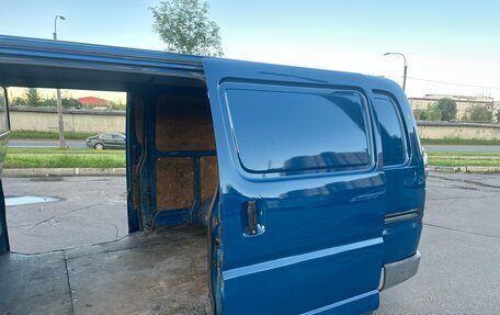 Toyota HiAce, 2003 год, 500 000 рублей, 19 фотография