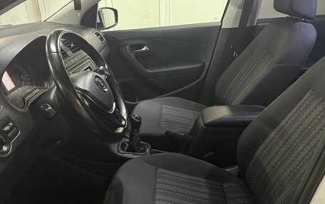 Volkswagen Polo VI (EU Market), 2016 год, 1 100 000 рублей, 8 фотография