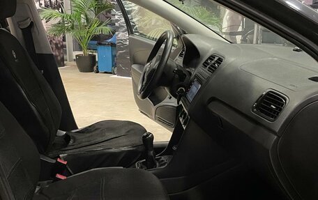 Volkswagen Polo VI (EU Market), 2013 год, 755 000 рублей, 11 фотография