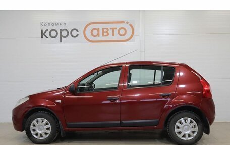 Renault Sandero I, 2013 год, 599 000 рублей, 2 фотография