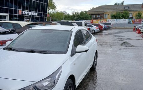 Hyundai Solaris II рестайлинг, 2018 год, 1 750 000 рублей, 11 фотография