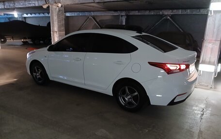 Hyundai Solaris II рестайлинг, 2018 год, 1 750 000 рублей, 17 фотография