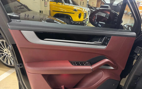 Porsche Cayenne III, 2024 год, 12 100 000 рублей, 15 фотография