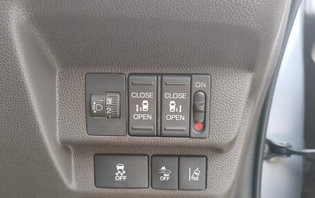 Honda Freed II, 2017 год, 1 450 000 рублей, 5 фотография