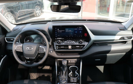 Toyota Highlander, 2025 год, 6 800 000 рублей, 5 фотография