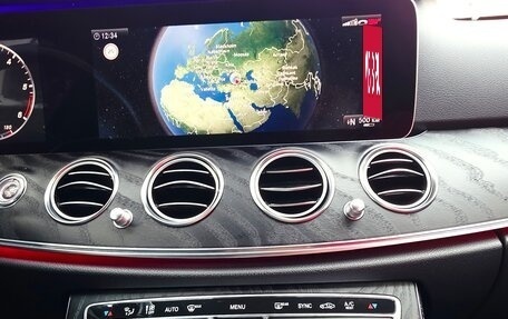 Mercedes-Benz E-Класс, 2019 год, 2 800 000 рублей, 8 фотография