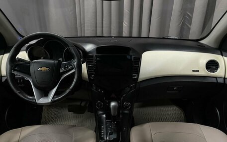 Chevrolet Cruze II, 2012 год, 579 777 рублей, 8 фотография