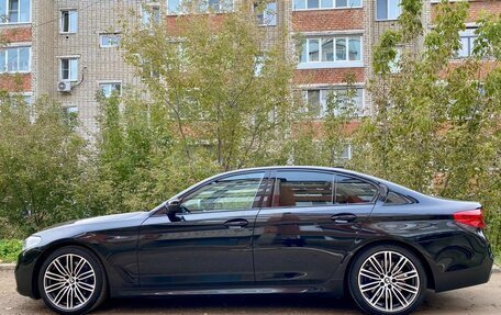 BMW 5 серия, 2019 год, 4 300 000 рублей, 3 фотография