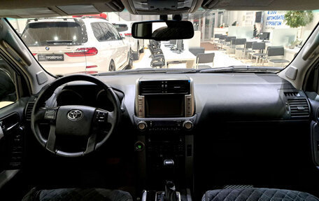 Toyota Land Cruiser Prado 150 рестайлинг 2, 2011 год, 3 260 000 рублей, 18 фотография