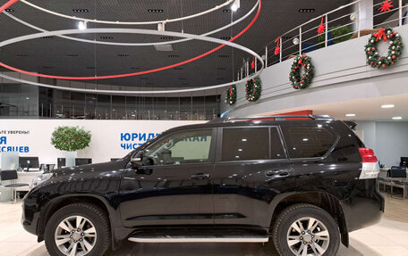 Toyota Land Cruiser Prado 150 рестайлинг 2, 2011 год, 3 260 000 рублей, 12 фотография