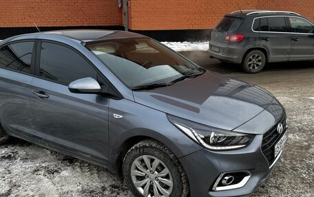 Hyundai Solaris II рестайлинг, 2017 год, 1 250 000 рублей, 4 фотография