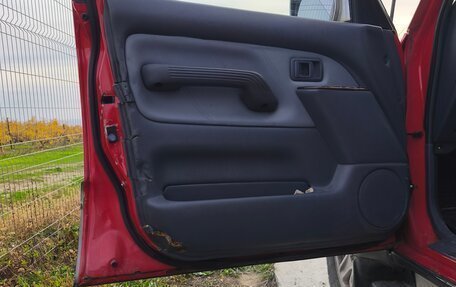 Toyota Land Cruiser Prado 90 рестайлинг, 1998 год, 850 000 рублей, 9 фотография