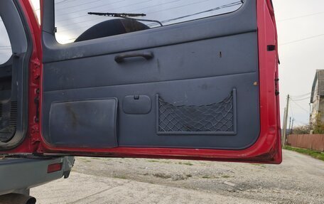 Toyota Land Cruiser Prado 90 рестайлинг, 1998 год, 850 000 рублей, 12 фотография