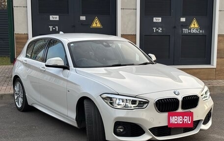 BMW 1 серия, 2018 год, 1 990 000 рублей, 3 фотография