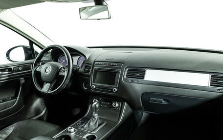 Volkswagen Touareg III, 2015 год, 2 649 700 рублей, 9 фотография