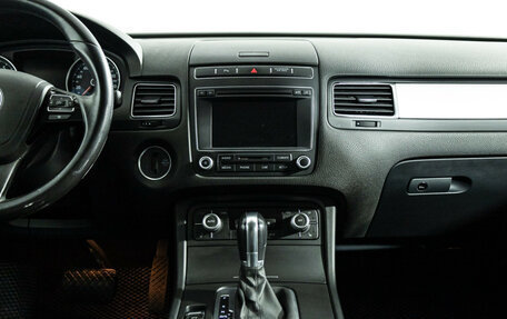 Volkswagen Touareg III, 2015 год, 2 649 700 рублей, 13 фотография