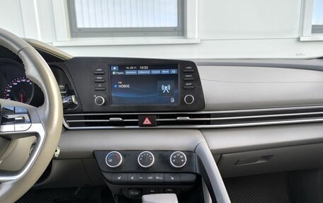 Hyundai Elantra, 2021 год, 1 890 000 рублей, 10 фотография