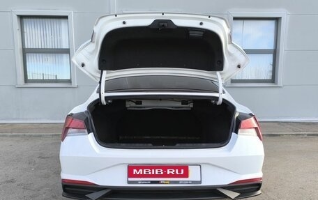 Hyundai Elantra, 2021 год, 1 890 000 рублей, 14 фотография