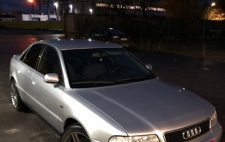 Audi A4, 2000 год, 430 000 рублей, 1 фотография