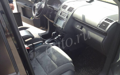 Volkswagen Touran III, 2011 год, 756 000 рублей, 9 фотография