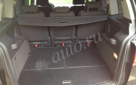 Volkswagen Touran III, 2011 год, 756 000 рублей, 11 фотография