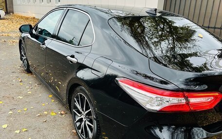 Toyota Camry, 2019 год, 3 250 000 рублей, 2 фотография