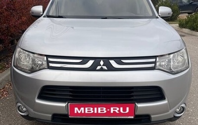 Mitsubishi Outlander III рестайлинг 3, 2013 год, 1 400 000 рублей, 1 фотография
