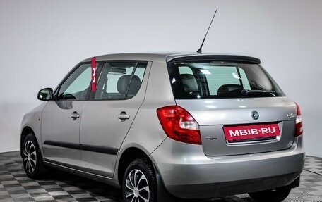 Skoda Fabia II, 2011 год, 549 000 рублей, 6 фотография