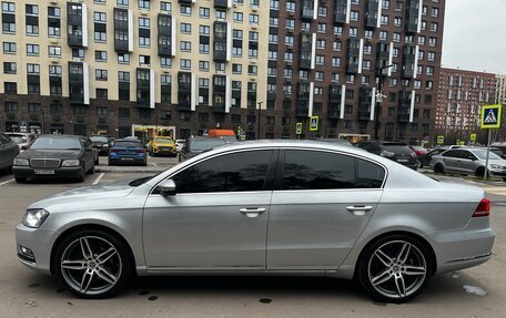 Volkswagen Passat B7, 2011 год, 1 075 000 рублей, 2 фотография
