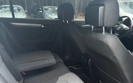 Volkswagen Passat B7, 2011 год, 1 075 000 рублей, 16 фотография