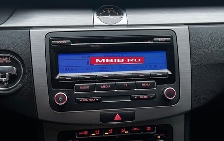 Volkswagen Passat B7, 2011 год, 1 075 000 рублей, 22 фотография