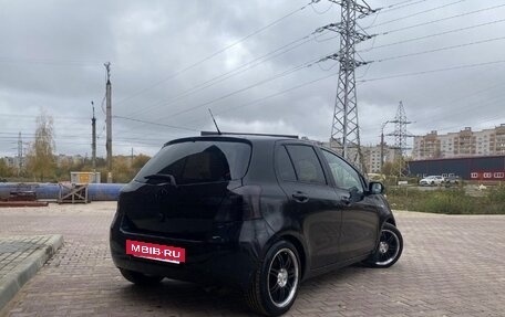 Toyota Yaris III рестайлинг, 2008 год, 530 000 рублей, 5 фотография