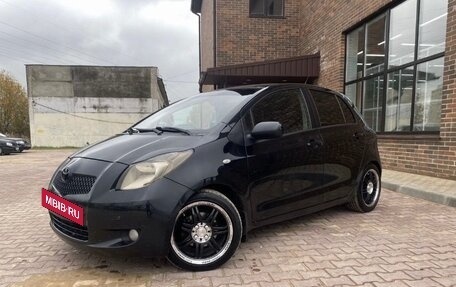 Toyota Yaris III рестайлинг, 2008 год, 530 000 рублей, 3 фотография