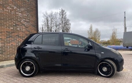 Toyota Yaris III рестайлинг, 2008 год, 530 000 рублей, 6 фотография