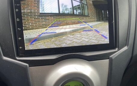 Toyota Yaris III рестайлинг, 2008 год, 530 000 рублей, 12 фотография