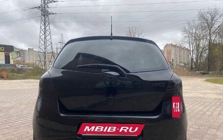 Toyota Yaris III рестайлинг, 2008 год, 530 000 рублей, 8 фотография