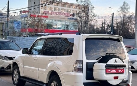 Mitsubishi Pajero IV, 2011 год, 1 750 000 рублей, 1 фотография