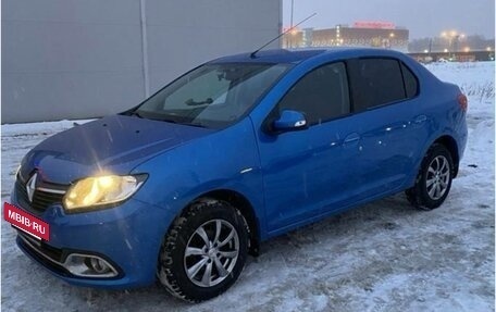 Renault Logan II, 2018 год, 850 000 рублей, 2 фотография