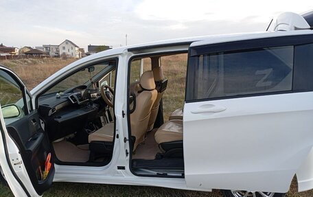 Honda Freed I, 2012 год, 1 200 000 рублей, 6 фотография