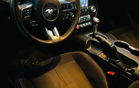 Ford Mustang VI рестайлинг, 2019 год, 2 950 000 рублей, 9 фотография