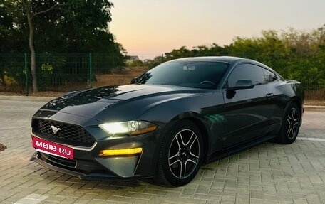Ford Mustang VI рестайлинг, 2019 год, 2 950 000 рублей, 7 фотография