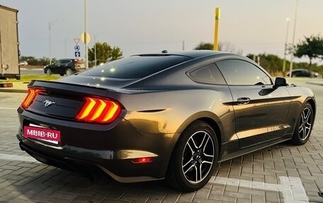 Ford Mustang VI рестайлинг, 2019 год, 2 950 000 рублей, 3 фотография