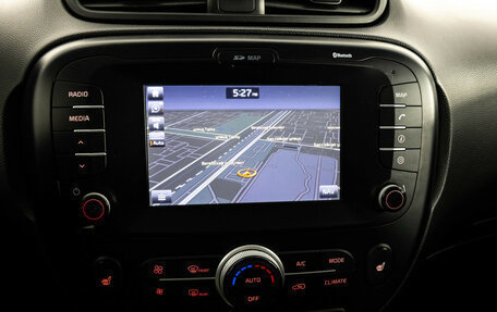 KIA Soul II рестайлинг, 2017 год, 999 000 рублей, 15 фотография