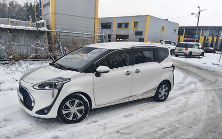 Toyota Sienta II, 2019 год, 1 950 000 рублей, 16 фотография