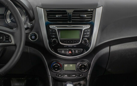 Hyundai Solaris II рестайлинг, 2014 год, 997 000 рублей, 14 фотография