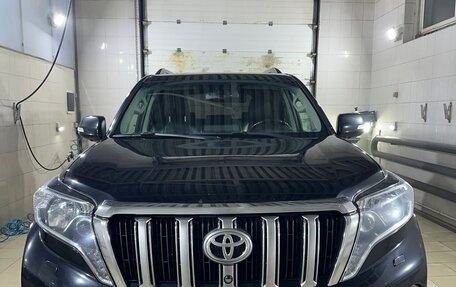 Toyota Land Cruiser Prado 150 рестайлинг 2, 2014 год, 3 300 000 рублей, 1 фотография