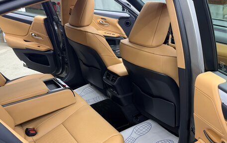 Lexus ES VII, 2025 год, 5 700 000 рублей, 31 фотография