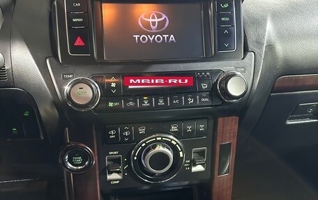 Toyota Land Cruiser Prado 150 рестайлинг 2, 2014 год, 3 300 000 рублей, 9 фотография