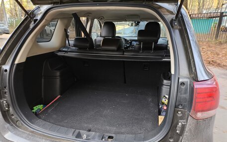 Mitsubishi Outlander III рестайлинг 3, 2015 год, 1 820 000 рублей, 6 фотография